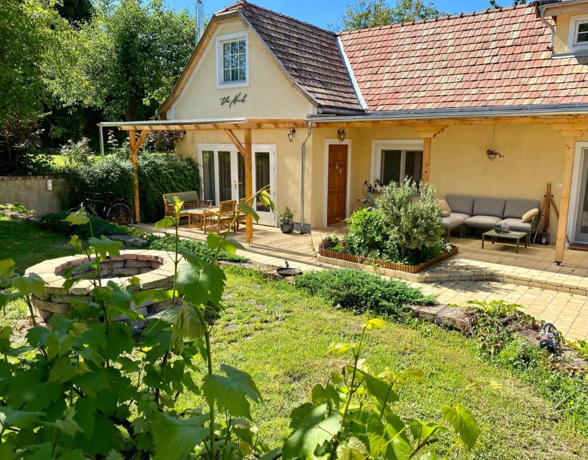 Вилла The Nook - Balatonkiliti Шиофок Экстерьер фото